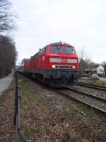 218 431-5 kurz vor der Einfahrt in Lindau Hbf mit IC 119 von Mnster nach Innsbruck am 20.03.2010.