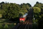 218 413-3 am 14.08.2009 mit einem abendlichen RE nach Kiel Hbf bei Eutin