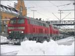 EC193 mit 218 405-9 und 218 404-2 steht abfahrbereit im aussergewhnlich  eingeschneiten Lindau. (02.10.2010)