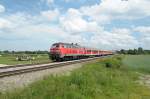 218 462 am 04.06.11 mit RE 57452 nach Kaufbeuren bei Mnchen-Aubing