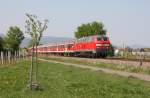 218 481 mit RE 28033 von Neustadt/Weinstr nach Karlsruhe Hbf.Aufgenommen bei Edesheim.