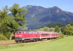 Zurck am  Oberstdorfer Bhnle  (IV): Dank der baubedingten Sperrung der KBS 975 im Abschnitt Altstdten - Oberstdorf befuhr am Wochenende eine 218 mit einer n-Wagen-Garnitur zu fotogenen Zeiten die