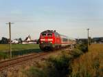 Die 218 022 mit dem IC Rottalerland am 17.09.2011 unterwegs bei Huckenham.