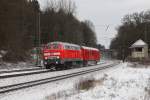 218 469 mit einem Hilfszugwagen am 14.01.2012 in Aling.