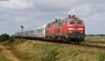 218 389-5 und 386-1 mit dem IC 2193 (Westerland-Gttingen) bei Morsum 7.8.12