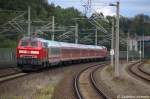 Der IC 18648  Stammstrecken-Shuttle  von Hannover Hbf nach Berlin Ostbahnhof, bei der Ausfahrt aus Rathenow. Am dritten Tag wurde wieder mit sechs Personenwagen gefahren und gezogen hatte diesmal die ex Stendaler 218 458-8. Geschoben hatte wie bisher immer die 218 465-3. 11.09.2013