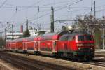 218 433-1 durcheilt mit RB 27045 nach Mühldorf München Heimeranplatz, 17.04.2010