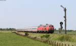 218 315-0 und 218 369-7 mit dem IC 2315 (Westerland(Sylt)-Frankfurt(Main)Hbf) bei Lehnshallig 5.6.15