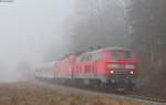 218 460-4 und 143 640-1 mit dem RbZ 26861 (Freiburg(Brsg)Hbf-Villingen(Schwarzw)) bei Löffingen 3.12.15