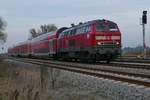 Anstatt planmäßig auf Gleis 2 in den Bahnhof von Laupheim-West einzufahren, fährt 218 436-4 mit dem IRE 4211, Ulm - Lindau, am 28.10.2016 auf Gleis 3 ein.