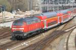 218 104 fhrt gerade aus dem Bf. Lbeck nach Hamburg. 02.04.2007