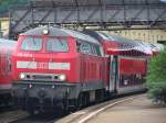 Br.218 410-9 fuhr mit einem IRE-Zug von Stuttgart Hbf nach Lindau Hbf. Hier am 09.05.07 im Bahnhof Geislingen/Steige.
