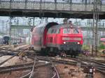 218 426-5 bringt einen Doppelstockwagenzug in den Mnchener Hbf. 070615