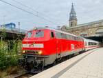 18.10.2021 Hamburg Hbf.: 218 467-9 der MEG ist gerade mit dem IC 2415 aus Burg/Fehmarn eingefahren. Nach kurzem Aufenthalt bringt die Lok den Leerzug nach Hamburg-Langenfelde in die Abstellung und kehrt dann Lz in die Abstellung / Übernachtung im ehemaligen BW 3
zurück.