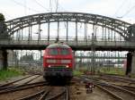 Die 218 354 am 04.08.2008 bei einer Rangierfahrt in Mnchen Hbf. 