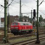 Am Samstag 18.09.2010 ging es mit der Bahn nach Osnabrck zur 125 Jahr Feier vom Bahnbetriebswerk und 175 Jahre Deutsche Bahn!
Der Aufenthalt in Hannover wurde zum Fotos machen genutzt!
218 450-5 ruht sich im Gleisvorfeld von Hannover aus!