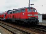 218 427-3 mit Nahverkehrszug fhrt am 29.03.2009 von Aulendorf weiter in Richtung Sigmaringen.