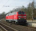 Aus dem tiefsten Sden Deutschlands auf dem Weg in den Norden: 218 469-5 kam am 12.03.2011 als Tfzf durch Eichenberg.