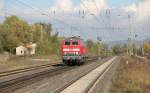 218 484-4 kam am 21.10.2011 als Tfzf in Richtung Sden durch Eichenberg.