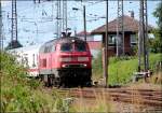 218 322-6 vor dem IC1961 unterwegs nach Heringsdorf. (Stralsund am 15.07.06) 
