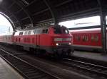 218 213-7 wartet in Hagen Hbf auf die Abfahrt nach Willingen