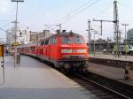 BR218 283 schiebt hier ihre RB aus dem Hamburger Hbf in Richtung Niedersachsen (genaues Ziel leider unbekannt).