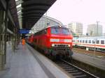 218 339-0 und 218 xxx-x werden gleich vom IC nach Frankfurt(Main) getrennt.