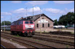 218276 rangiert hier am 9.8.1998 vor der alten Güterabfertigung im Bahnhof Goslar.