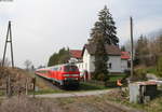 218 499-1 und 218 436-4 mit dem RE 22526 (Pfullendorf-Bad Wurzach) bei Unterweiler 6.4.19