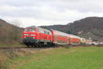 Am 29.12.2017 fahren 218 430 und 218 460 (Zugschluss) mit RB Miltenberg-Aschaffenburg bei Klingenberg am Fotografen vorbei.