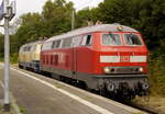 218 825 überführt 218 480 von Railsystems, Verden (Aller), 12.9.21.