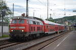 Am Abend des 9. Mai 2013 stand 218 414 mit dem  Weinstraßen-Express  aus Wissembourg abfahrbereit nach Koblenz Hbf in Bingen (Rhein) Hbf. 