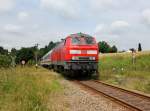 Die 218 421 mit dem IC Rottalerland am 29.06.2013 unterwegs bei Passau.