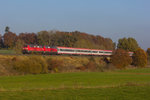 218 456-2 und 476-0 mit dem IC 119 von Ulm nach Friedrichshafen vor Bad Schussenried.