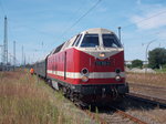 119 158 an ihren Abstellplatz,neben den alten Resten von Bahnsteig 4,am 23.Juli 2016,in Bergen/Rügen.