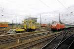 219 035-3 erreicht hier am 12.11.1998 mit RE 3076 aus Chemnitz den Leipziger Hbf.