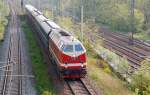 119 158 zieht am 22.05.10 den Sonderzug nach Neuenmarkt durch Holzweissig Richtung Leipzig.