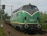 Eine V200 der Brohltalbahn zieht einen Aluzug aus rtg Gremberg kommend rtg Sden , aufgenommen auf der Rckseite des Bf. Porz Wahn am 29.07.09 .