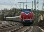 Nachschu. Am 15.12.2012 zieht 41 360 einen Sonderzug von Oberhausen mit der kalt am Zugende hngenden V200 116 ber die KBS 485 zum Aachener Weihnachtsmarkt in den Aachener Hbf.