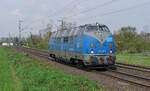 Lokomotive 221 136 am 17.04.2023 als Lz in Kaarst.