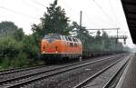 Diese Sehr schhne V 200.1 in Form von 221 135 der Bocholter Eisenbahn Gesellschaft fuhr am 20.7.2011 durch Dresden-Strehlen in Richtung Bad Schandau.Am Haken hat sie leere Flachwagen.