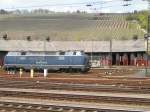 BR 221 136 abgestellt vor dem Ringlokschuppen in Wrzburg.
Gesehen am 20.04.2006