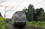 V270.09 der SGL ( 221 121 ) als LZ rechtsrheinisch unterwegs in Richtung Kln. Aufgenommen bei Leutesdorf am 09/07/2011.