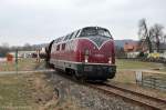 V270.10 (92 80 1221 124-1 D-SGL) mit Schotterzug 92186 beim Schottern am 23.03.2013 in Amberg-Neumhle (Strecke Amberg - Schnaittenbach)