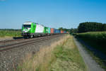 ER20-02 der SETG mit dem Containerzug Wiesau (Oberpf) nach Hamburg-Waltershof bei Oberteich, 07.08.2017