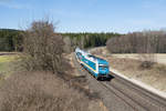 223 067 mit dem ALX 84106 von Hof Hbf nach München Hbf bei Oberteich, 07.04.2018
