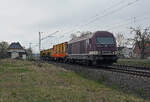 Am 10.04.26 schleppte 223 154 der Delta Rail einen Speno-Schleifzug durch J�trichau Richtung Ro�lau.