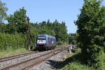 223 015 von  TRIANGULA  am 19. Juni 2026 aus Hof kommend bei Windischeschenbach.