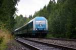 223 068 zieht den ALX 354 von Praha hl.n. nach Nrnberg durch den Bayerischen Wald bei Altenschwand, 08.07.09