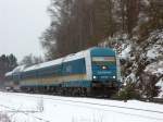 Nochmal der aktuelle Alex in Oberkotzau. Es fhrt 223071 am 27.01.2010. Rechts ist einer im Bild am Gleis, denn wir erst wieder spter brauchen - ein Christbaum ala DB.....